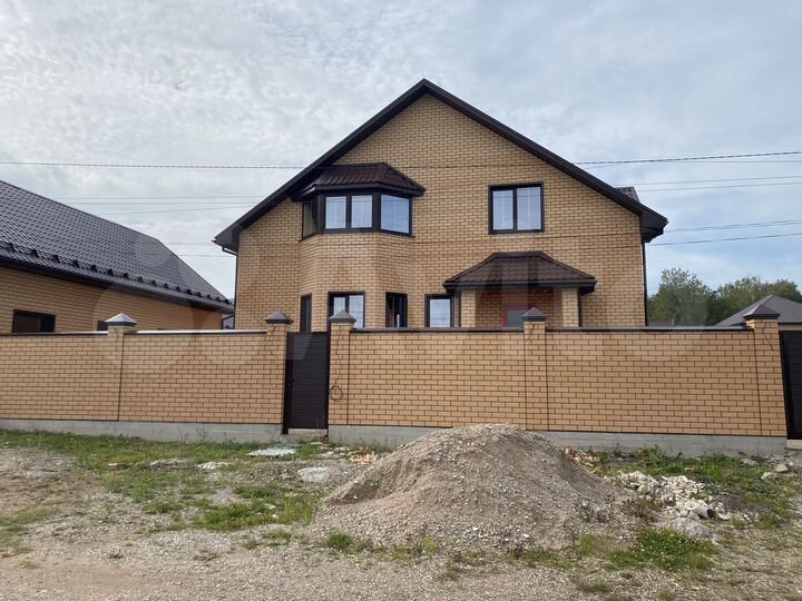 Дом 360 м² на участке 12 сот.