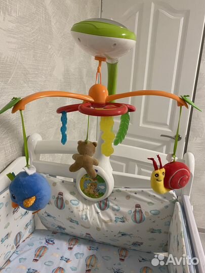 Мобиль на кроватку новый