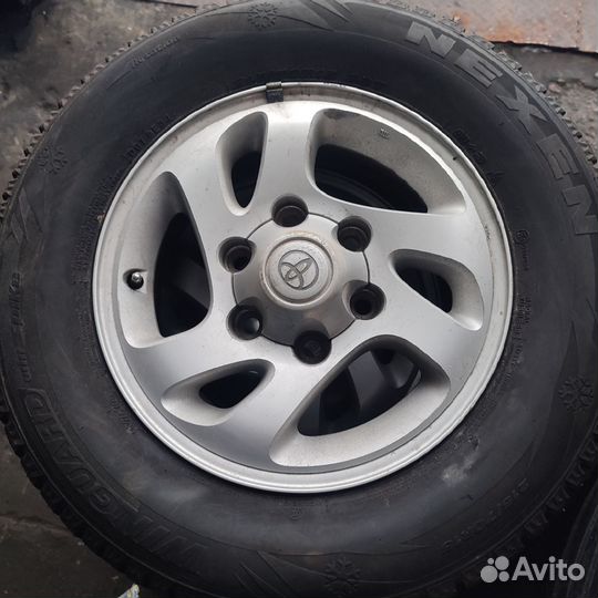 Колеса в сборе зимние 215/70R15