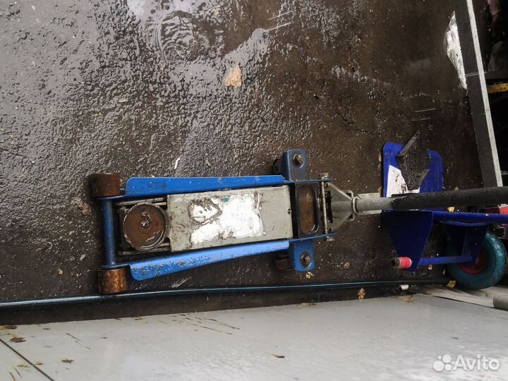 Ремонт домкратов, шиномонтажных станков