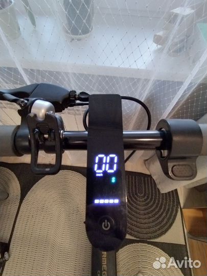 Электросамокат carmega crow 8