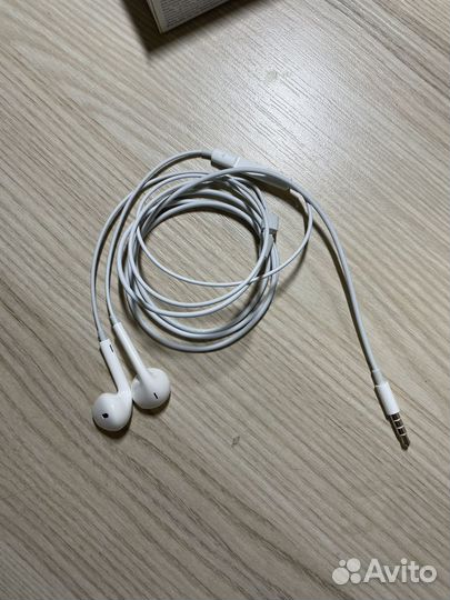 Наушники Apple проводные