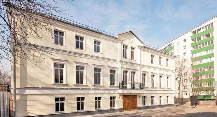 Представительский особняк класса А, 654 м²
