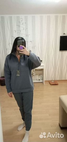 Женский спортивный костюм на флисе