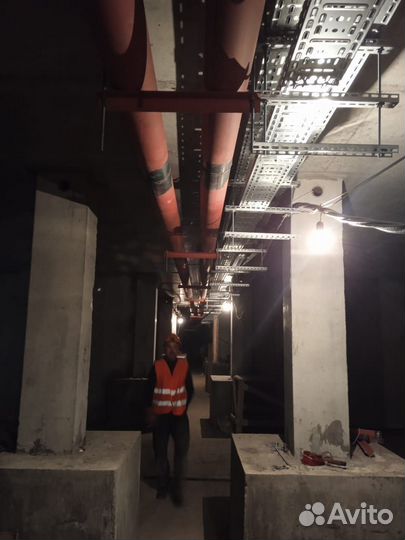 Слесаря, сварщики