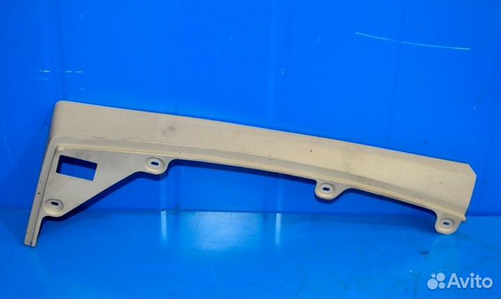 Пластиковая крышка торпеды mercedes-benz Actros MP