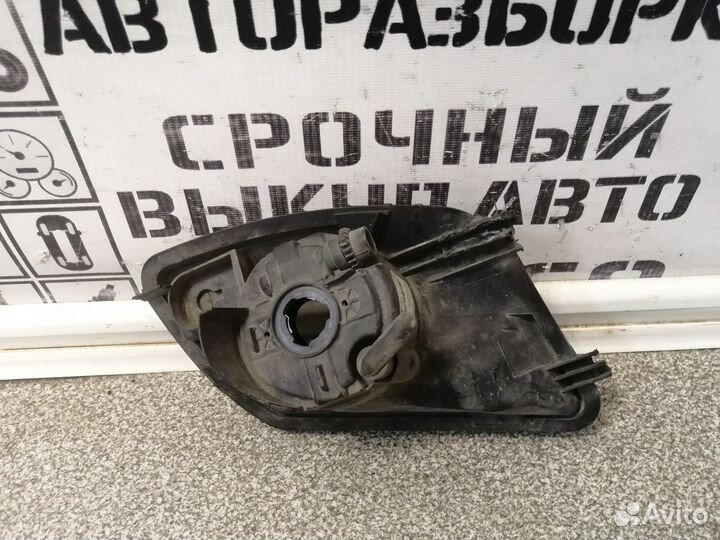 Фара противотуманная правая для Peugeot 308 I