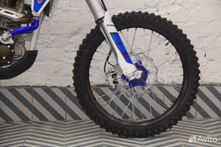 Мотоцикл Regulmoto Legend 300