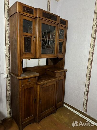 Старинный буфет