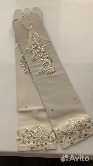 Перчатки длинные атласные