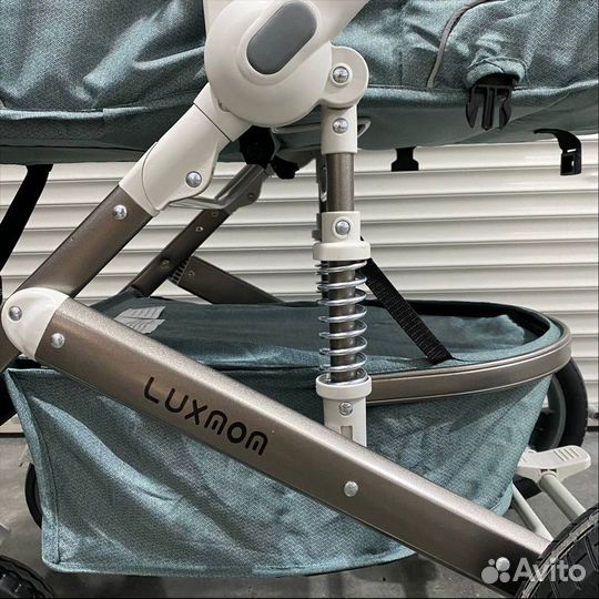 Коляска для новорождённых