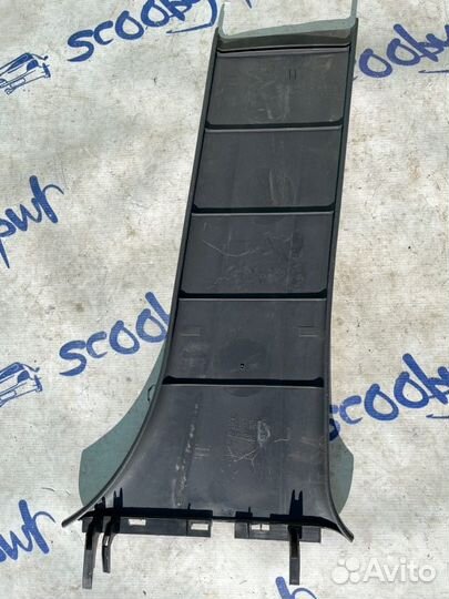 Накладка центральной стойки левая Volkswagen