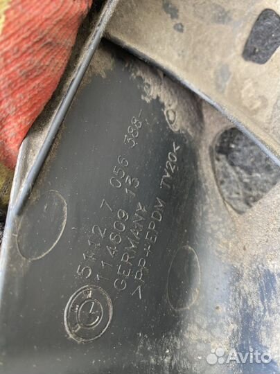 Направляющая заднего бампера BMW E63 51127056388