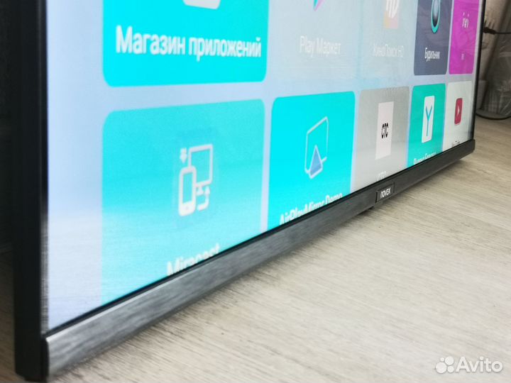 Большой SMART телевизор, 110см