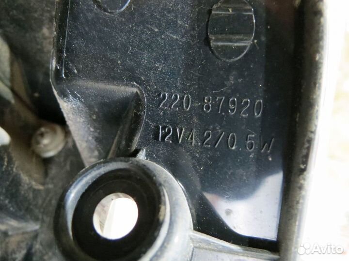 Фонарь задний правый Mitsubishi Outlander XL