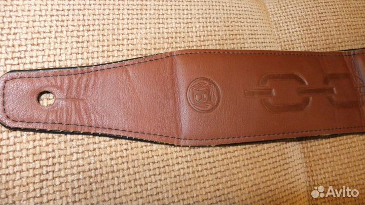 Ремень для гитары,кожаный