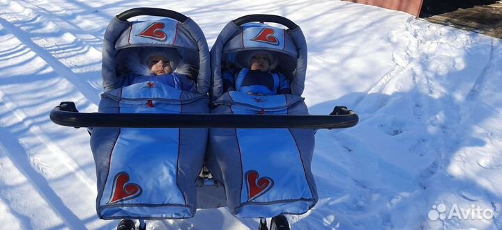 Коляска для двойни