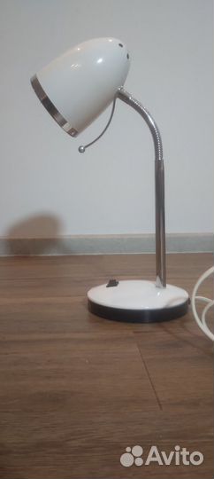 Лампа настольная