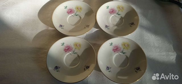 Чайные блюдца