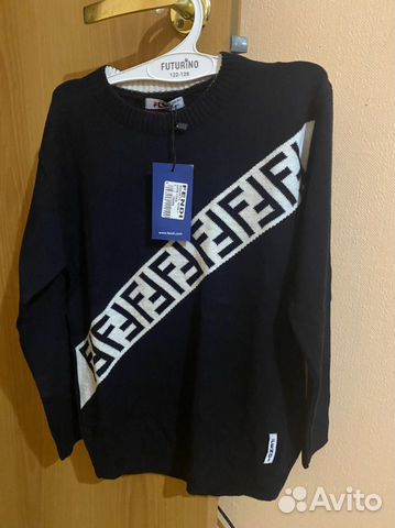 Свитер для мальчика 116-122 новый