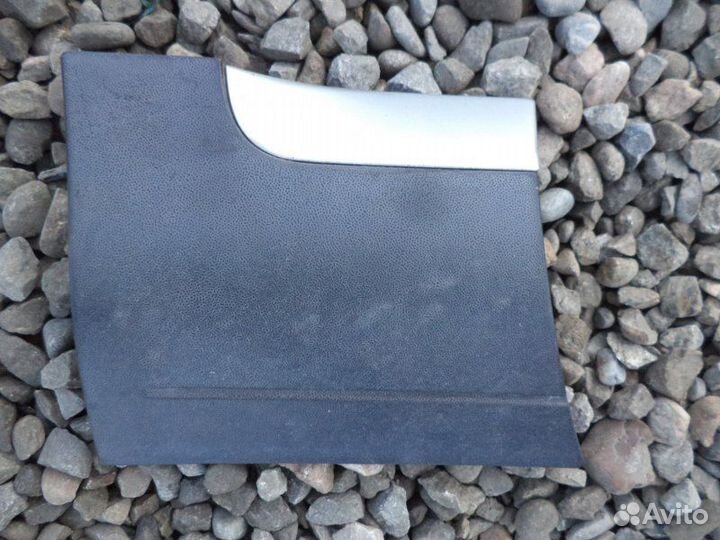 Молдинг на крыло передний левый Porsche Cayenne