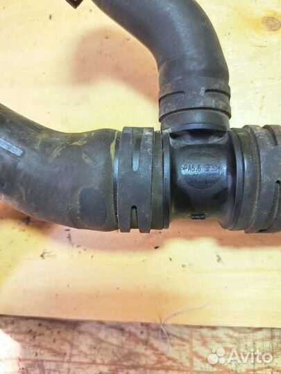 Патрубок VW Passat (B7) 2011