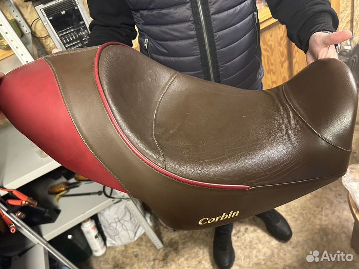 Triumph rocket 3 сиденье Corbin