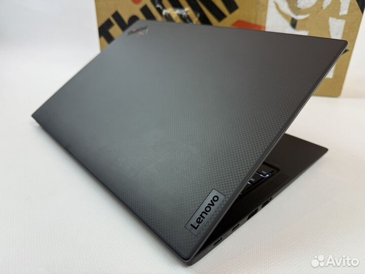 Максимальный Thinkpad X1 Carbon 3K Oled I7-1370/64