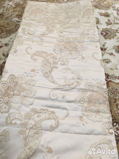 Покрывало с наволочками Blumarine