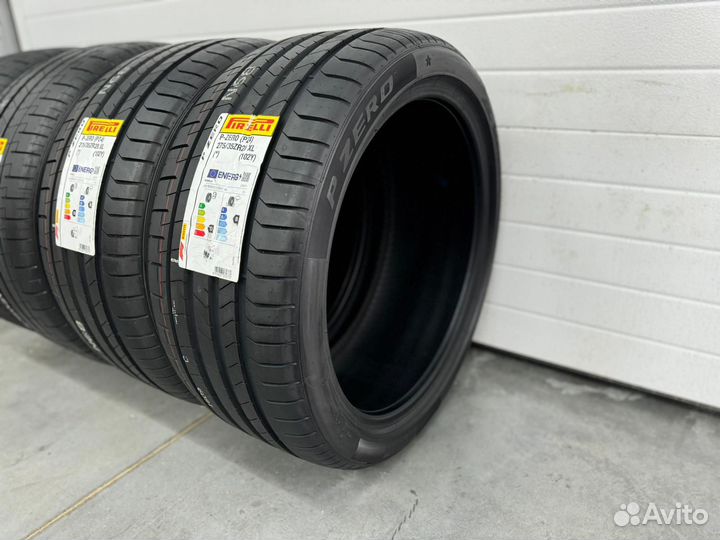 Pirelli P Zero Sports CAR 245/40 R20 и 275/35 R20