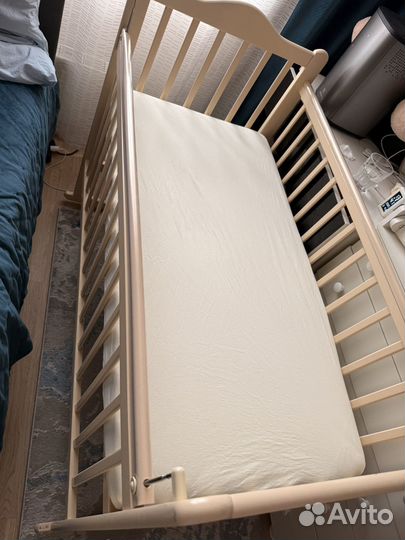 Детская кроватка для новорожденных