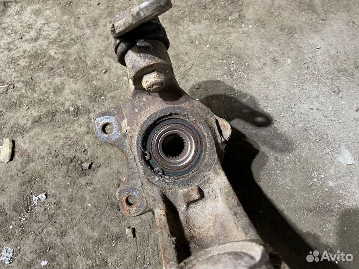 Стойка подвески передняя левая Daewoo Nexia N150