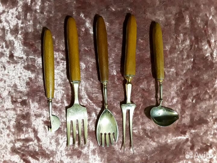Антикварные столовые приборы. Златоуст, 19 в