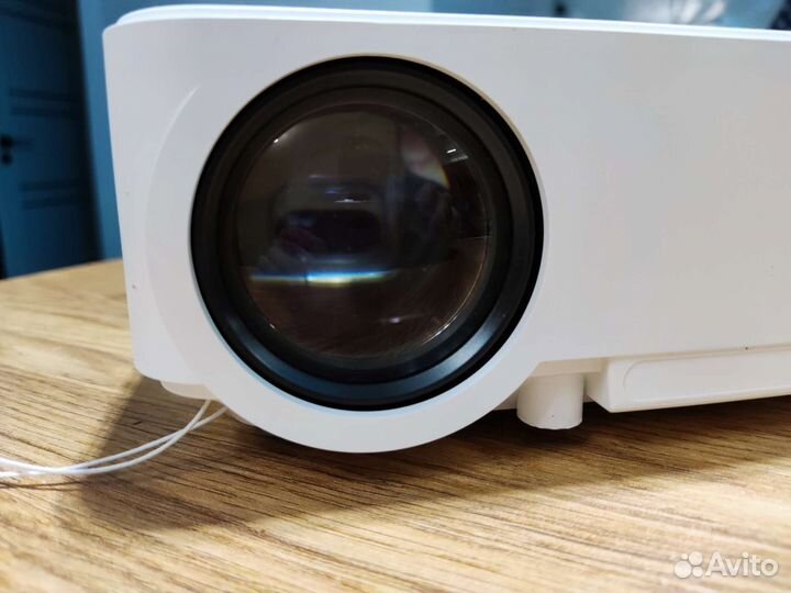 Проектор AUN AM200C