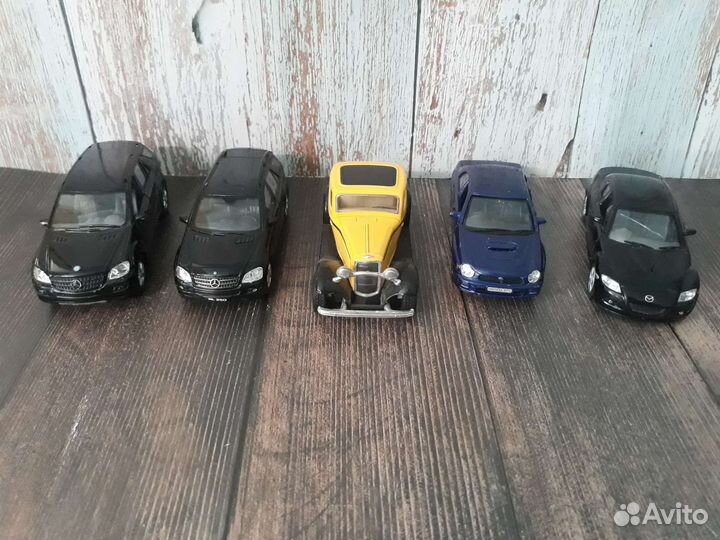 Машинки Kinsmart