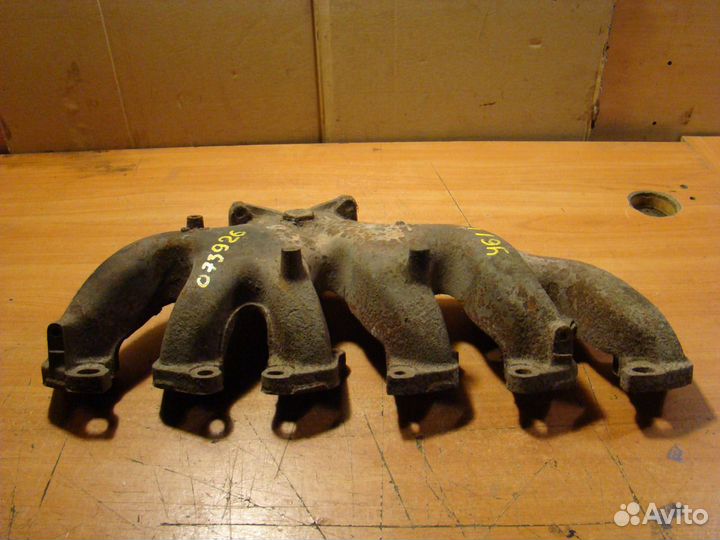 Выхлопной коллектор 4,5i бен Nissan patrol y61 99г