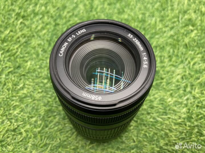 Canon EF-S 55-250mm 4-5.6 IS