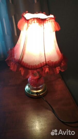 Лампа настольная