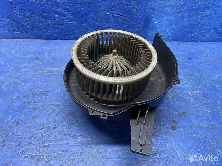 Моторчик печки Volkswagen Polo 5 2013 1.6