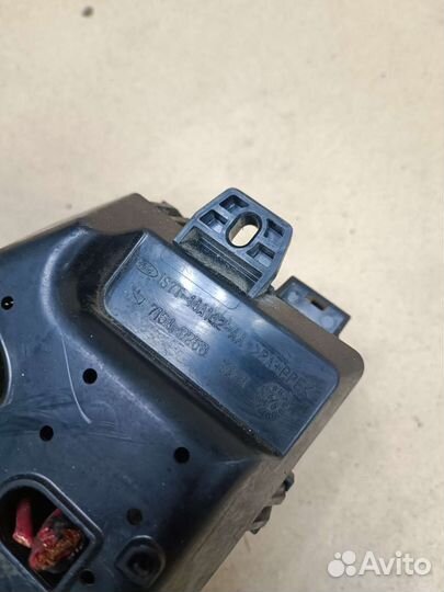 Блок предохранителей Ford Mondeo 3