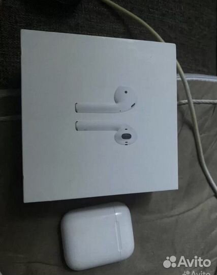 Беспроводные наушники airpods 1