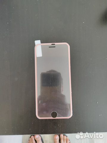 Защитное стекло на iPhone 7