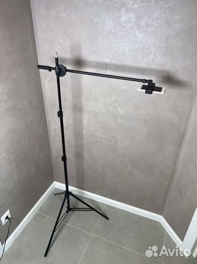 Горизонтальный штатив для телефона