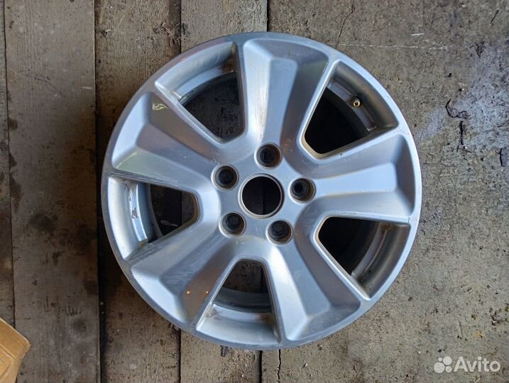 Для Дастера диск литой