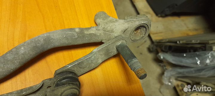 Трапеция дворников без моторчика Volvo S80 II