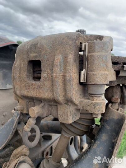 Суппорта передняя Great Wall Hover H2