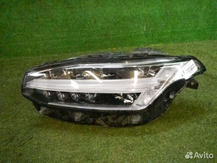 Фара левая Volvo XC90