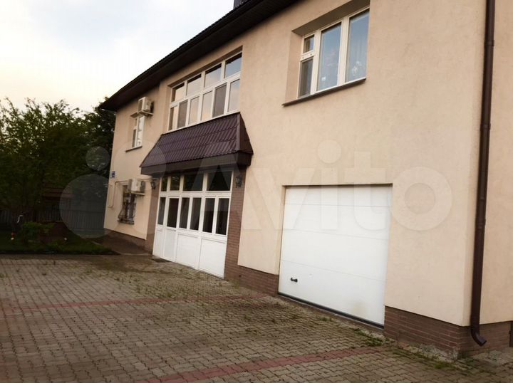 Дом 439,5 м² на участке 13,8 сот.