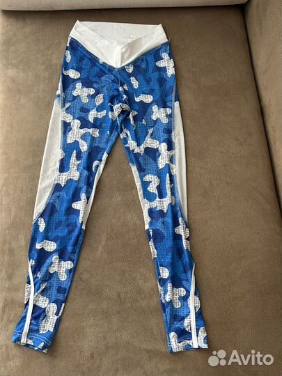 Бесшовный костюм для фитнеса