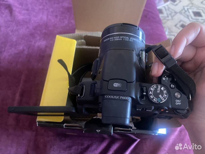 Зеркальный фотоаппарат nikon p600